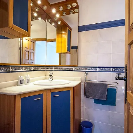 Casa Fernando, Traditional Townhouse With Amazing Views Hansonholiday *